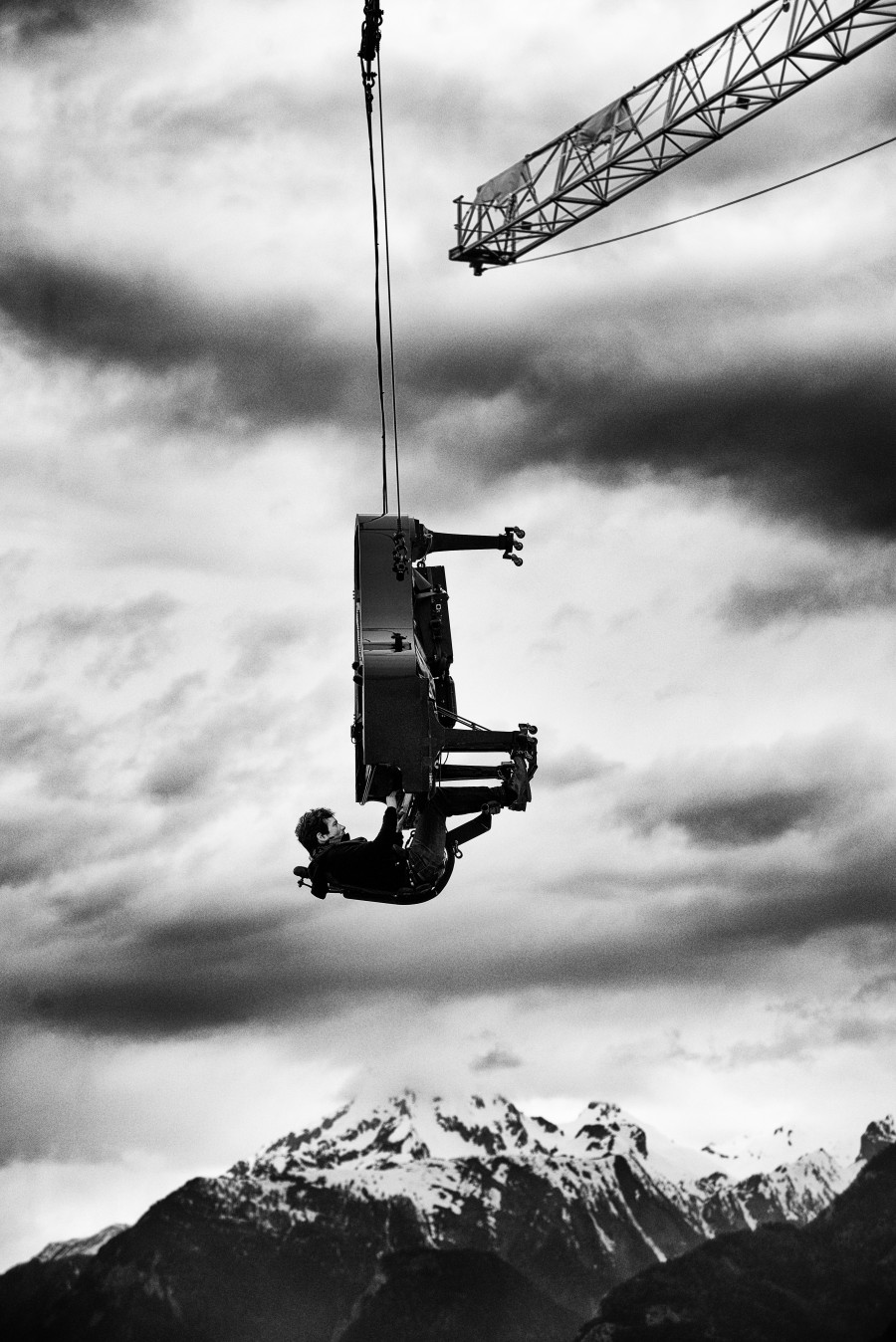 WHCYPR.AGENCY - Artist Management Alain Roche - Piano Vertical